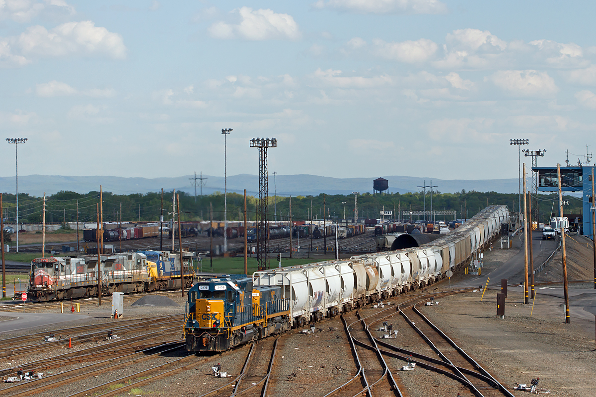 CSX 2439